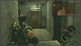 Idziemy korytarzem, zeskakujemy na dół i rozwalamy skrzynki w których ukryta jest amunicja - Experimental Facility (5-2) (2) | Opis przejścia Resident Evil 5 - Resident Evil 5 - poradnik do gry