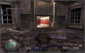 Odwracamy się, a przed naszymi oczami winien ukazać się następujący widok [1] - [Opis przejścia] Schloss | Sniper Elite Berlin 1945 - Sniper Elite: Berlin 1945 - poradnik do gry