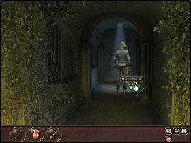 W owym korytarzu Max zagląda przez okno po lewej (PPM) i uszczęśliwia Ninę swoim widokiem - Francja - Zamek (cz.1) | Tajne akta 2 Puritas Cordis - Tajne akta 2: Puritas Cordis - poradnik do gry