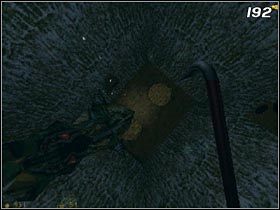 Wskocz ponownie do wody i wpłyń do jednego z małych otworów w podłodze [#192] - [Opis przejścia Half-Life] Blast Pit - cz. 3 - Half-Life - poradnik do gry