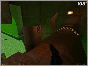 Przeskocz z rozbiegu przez otwór w podłodze [#199] i przeczołgaj się przez dziurę w kracie do długiego tunelu - [Opis przejścia Half-Life] Blast Pit - cz. 3 - Half-Life - poradnik do gry