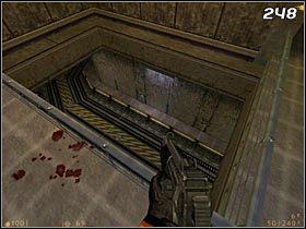 Wejdź po schodach na górę i idź przed siebie eliminując wszystkich napotkanych żołnierzy i Vortigauntów - [Opis przejścia Half-Life] On a Rail - cz. 2 - Half-Life - poradnik do gry