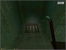 Dalsza droga wiedzie przez zatopiony korytarz, ale zanim udamy się w tamtym kierunku, odwiedzimy wpierw sąsiednie pomieszczenie, do którego nie można się dostać w tradycyjny sposób, czyli przez drzwi - [Opis przejścia Half-Life] Apprehension - cz. 1 - Half-Life - poradnik do gry