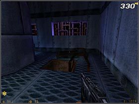 Użyj przycisku na ścianie [#329] , aby otworzyć drzwi chłodni - [Opis przejścia Half-Life] Apprehension - cz. 2 - Half-Life - poradnik do gry