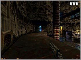 Zeskocz na ścieżkę i odpowiedz ogniem na atak Vortigaunta [#666] - [Opis przejścia Half-Life] Interloper - cz. 2 - Half-Life - poradnik do gry