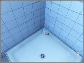 Na umywalce w łazience znajdujemy wyblakły ślad krwi, który został usunięty detergentem - Rozdział II - McPherson | Opis Przejścia | Still Life 2 - Still Life 2 - poradnik do gry