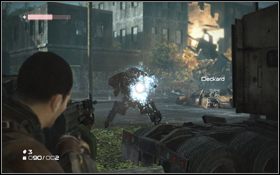 Po dozbrojeniu się ukryj się szybko za którymś z wraków i zacznij strącać aerostaty [1] - Rozdział 3 - Nowi znajomi (cz.2) | Opis przejścia | Terminator Ocalenie - Terminator: Ocalenie - poradnik do gry