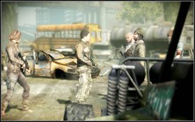 Pod koniec musisz ostrzeliwać motory już podjeżdżające do autobusu [1] - Rozdział 5 - Podziemia (cz.3) | Opis przejścia | Terminator Ocalenie - Terminator: Ocalenie - poradnik do gry