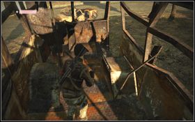 Jeśli zacznie brakować ci amunicji do granatnika to udaj się do zniszczonego autokaru z prawej [1] - Rozdział 6 - W dziczy (cz.2) | Opis przejścia | Terminator Ocalenie - Terminator: Ocalenie - poradnik do gry