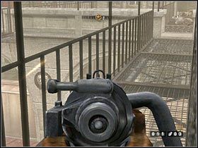 Ustaw się teraz przy drzwiach lub przy okiennicach i zacznij strzelać do widocznych w oddali nazistów - Etap 1 - Stacja kolejowa (cz.2) | Opis przejścia Wolfenstein - Wolfenstein - poradnik do gry