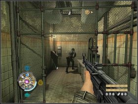 Przejdź przez nowo odblokowane drzwi, a następnie skorzystaj z Woalu by dojrzeć niewidzialne przejście zlokalizowane na wprost od Ciebie - Etap 13 - Szpital (cz.1) | Opis przejścia Wolfenstein - Wolfenstein - poradnik do gry