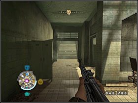 Na drugim końcu tej sali znajduje się ponadto stanowisko maszynowe, które również w miarę możliwości dobrze byłoby szybko zneutralizować - Etap 13 - Szpital (cz.2) | Opis przejścia Wolfenstein - Wolfenstein - poradnik do gry