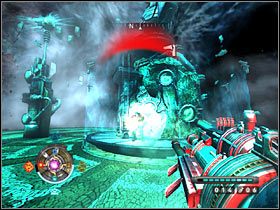 Bossa musisz natomiast atakować z włączoną umiejętnością wzmocnienia (klawisz 2), a to dlatego, że będzie on chroniony i w przeciwnym wypadku pociski rozbijałyby się o pole siłowe - Etap 23 - Czarne Słońce | Opis przejścia Wolfenstein - Wolfenstein - poradnik do gry