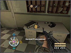 Sekret 2 - Zaginieni pacjenci: W początkowej fazie misji, tuż przed wejściem do pomieszczenia z ciałami zabitych lekarzy - Etap 13 - Wywiad i Księgi | Sekrety Wolfenstein - Wolfenstein - poradnik do gry