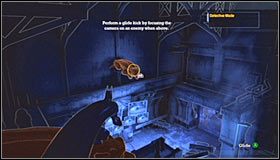 Udaj się na balkonik gdzie możesz porozmawiać z jednym ze strażników, bądź też od razu skierować się w lewo - Intensive Treatment (cz.1) | Opis przejścia Batman Arkham Asylum - Batman: Arkham Asylum - poradniki