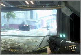 Gdy tylko ruszysz na północ, na spotkanie z Tobą wyjdzie dwójka potężnych wrogów - Hunterów - Tayari Plaza | Opis przejścia | Halo 3 ODST - Halo 3: ODST - poradnik do gry