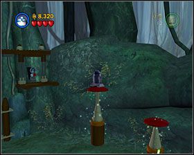 Użyj Mocy (jeśli zgubiłeś Yodę, musisz wrócić po niego na środkową wysepkę) obniż dwa