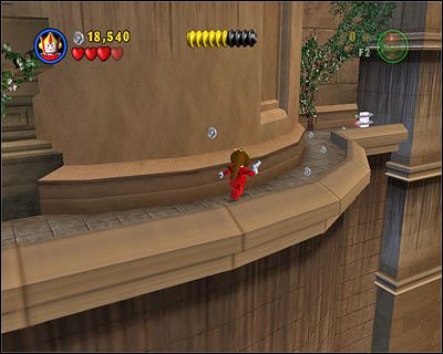 Gdy wyjdziesz przez półokrągłe okno, skieruj się w lewo i zeskocz na dół - Chapter 3 - Escape from Naboo - Free Play - Episode 1 - LEGO Star Wars: The Complete Saga - poradnik do gry