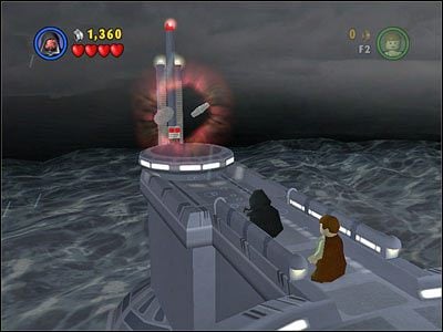 Tuż obok miejsca, w którym zaczynasz misję, użyj mocy na leżących na ziemi kołach zębatych - Chapter 2 - Discovery on Kamino - Free Play - Episode 2 - LEGO Star Wars: The Complete Saga - poradnik do gry