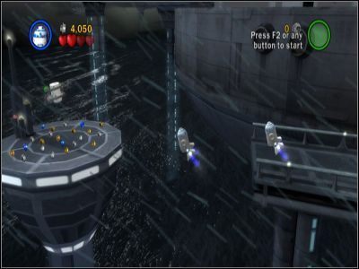 Po wyjściu na zewnątrz bazy skieruj się w lewo i przeleć przez przepaść - Chapter 2 - Discovery on Kamino - Free Play - Episode 2 - LEGO Star Wars: The Complete Saga - poradnik do gry