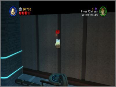 Aby dotrzeć do Power Bricka musisz przestawić wszystkie trzy dźwignie, znajdujące się we wnękach z lewej - Chapter 5 - Ruin of the Jedi - Free Play - Episode 3 - LEGO Star Wars: The Complete Saga - poradnik do gry