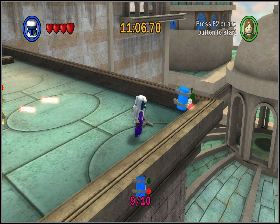 Ostatni kanister jest w prawym dolnym narożniku dachu - Chapter 3 - Escape from Naboo - Challenges - Episode 1 - LEGO Star Wars: The Complete Saga - poradnik do gry