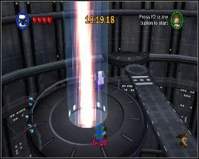 Z centralnej platformy skręć w prawo i spójrz na snop energii z lewej - Chapter 6 - Darth Maul - Challenges - Episode 1 - LEGO Star Wars: The Complete Saga - poradnik do gry