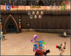 W głąb areny, patrząc od bramy z dwoma włącznikami - Chapter 4 - Jedi Battle - Challenges - Episode 2 - LEGO Star Wars: The Complete Saga - poradnik do gry