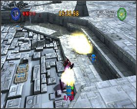 Nieco dalej, również z prawej strony, przy kilku działkach - Chapter 6 - Rebel Attack - Challenges - Episode 4 - LEGO Star Wars: The Complete Saga - poradnik do gry