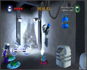 W pokoju, do którego dostajesz się po wysadzeniu drzwi przez elektryczny samochód, spójrz na zbiornik z prawej - Chapter 2 - Escape from Echo Base - Challenges - Episode 5 - LEGO Star Wars: The Complete Saga - poradnik do gry