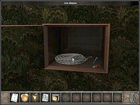 Skieruj się w stronę schodów (po lewej) i zbadaj schowek w ścianie - Rejs jachtem - Rejs | Kair i Rejs | Chronicles of Mystery Drzewo Życia - Chronicles of Mystery: Drzewo Życia - poradnik do gry