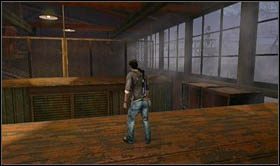 Będąc wewnątrz wbiegnij na znajdujący się tam wagon towarowy i wspinając się po ładunkach, wdrap się w okolice wielkiego okna - Rozdział 12 Zdążyć na pociąg | Opis przejścia Uncharted 2 Among Thieves - Uncharted 2: Among Thieves - poradnik do gry