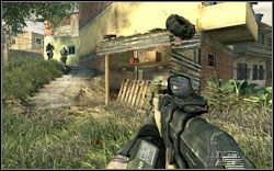 W kolejnej większej otwartej przestrzeni, kiedy ruszysz dalej, tuż przed schodami po prawej stronie na beczkach - Akt II | Materiały wywiadowcze Call of Duty Modern Warfare 2 - Call of Duty: Modern Warfare 2 - poradnik do gry