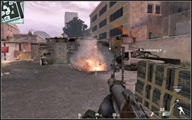 Kolosy uciekają przed granatami odłamkowymi, zaś kiedy widzą minę - strzelają do niej - Echo - Eksplozja | Operacje Specjalne w Call of Duty Modern Warfare 2 - Call of Duty: Modern Warfare 2 - poradnik do gry