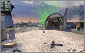 Pod żadnym pozorem nie idź środkiem - poruszaj się jedną stroną , tuż za osłonami - Charlie - Weź i uciekaj | Operacje specjalne | Osiągnięcia - Call of Duty: Modern Warfare 2 - poradnik do gry