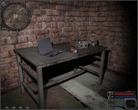 Na trzecim piętrze odszukujemy stolik z potrzebnym nam laptopem - Questy (cz.3) | Zaton Stalker Zew Prypeci - S.T.A.L.K.E.R.: Zew Prypeci - poradnik do gry