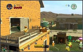 Podnieś złożoną wajchę i umocuj ją na drzwiach balkonowych z prawej - Miasto Zagłady | Kryształowa Czaszka Akt I | LEGO Indiana Jones 2 - LEGO Indiana Jones 2: The Adventure Continues - poradnik do gry