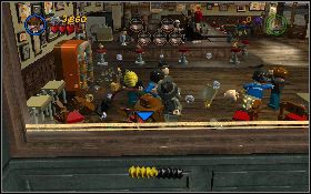 Po znalezieniu się w mieście, wejdź do kawiarni na rogu [1] - Kawiarnia Chaos | Kryształowa Czaszka Akt I | LEGO Indiana Jones 2 - LEGO Indiana Jones 2: The Adventure Continues - poradnik do gry
