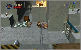 Misję rozpoczniesz wchodząc do hangaru w zamkniętej jednostce wojskowej, do której dostaniesz się dzięki samolotowi - Hangar 52 (bonus) | Kryształowa Czaszka Akt I | LEGO Indiana Jones 2 - LEGO Indiana Jones 2: The Adventure Continues - poradnik do gry