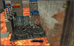 W środku zacznij od przekręcenia zaworu [1] przed tobą, dzięki czemu po obu stronach pojawią się kładki - Bijatyka w świątyni (bonus) | Kryształowa Czaszka Akt II | LEGO Indiana Jones 2 - LEGO Indiana Jones 2: The Adventure Continues - poradnik do gry