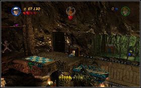 Wejdź żeńską postacią na platformę z lewej, przy pomocy barierki przejdź nad przepaścią na prawą platformę i zepchnij na dół drewnianą skrzynię [1] - Świątynia Tantrum | Świątynia Zagłady | LEGO Indiana Jones 2 - LEGO Indiana Jones 2: The Adventure Continues - poradnik do gry