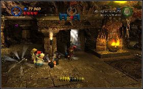 Po chwili pojawi się kolejny, niebieski element [1] - Świątynia Tantrum | Świątynia Zagłady | LEGO Indiana Jones 2 - LEGO Indiana Jones 2: The Adventure Continues - poradnik do gry