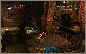 Następnie wskocz na górę [1] po dwóch wcześniej wbitych dzidach - Jezioro lawy (bonus) | Świątynia Zagłady | LEGO Indiana Jones 2 - LEGO Indiana Jones 2: The Adventure Continues - poradnik do gry