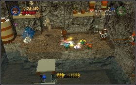 Teraz skieruj się do podwyższenia w lewym górnym narożniku [1] - Na ratunek księżniczce (bonus) | Świątynia Zagłady | LEGO Indiana Jones 2 - LEGO Indiana Jones 2: The Adventure Continues - poradnik do gry