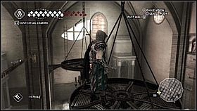 Stojąc na żyrandolach obracamy się do tyłu - musimy się cofnąć na dwa wcześniejsze - Chórzysta - cz. 1 | Lista trofeów Assassins Creed II - Assassins Creed II - poradnik do gry