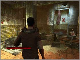 Mijamy niepokojący napis na ścianie i schodzimy na dół zgodnie z krwawą strzałką wskazującą kierunek #1 - [Opis przejścia - Jeff] cz. 1 | Piła - Piła - poradnik do gry