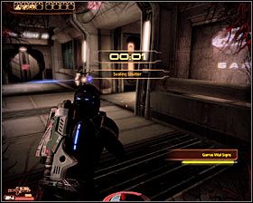 Ustaw swojego pomocnika gdzieś z boku i zacznij biec w stronę przełącznika pierwszej śluzy - Mass Effect 2: Akta, Archanioł - opis przejścia, solucja - Mass Effect 2 - poradnik do gry