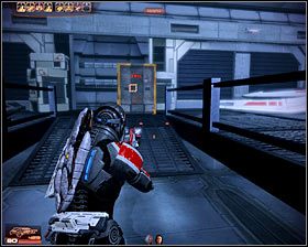 Upewnij się, że Twoi podwładni nadal korzystają z dobrych zasłon i przystąp do atakowania jednostek wroga - Mass Effect 2: Baza Błękitnych Słońc - opis przejścia, solucja - Mass Effect 2 - poradnik do gry