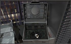 Maszeruj do laboratorium, gdzie najpierw podejdź do blatu roboczego (zbliżenie) i pobierz jeszcze jeden woreczek na dowody - Biuro terenowe FBI - Bronx, Nowy Jork (cz. 3) - Opis przejścia - 20.10.2009 - Art of Murder: Karty Przeznaczenia - poradnik do gry