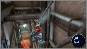 Po pokonaniu grupki demonów, skaczemy do szybu windy [1] - Ulice miasta | Opis przejścia Darksiders - Darksiders - poradnik do gry